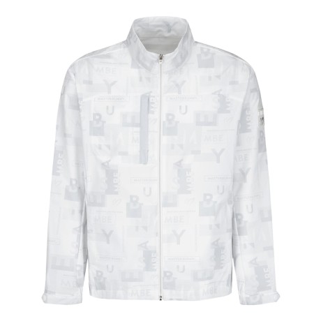 남성 백 패널 로고 패턴 집업 점퍼