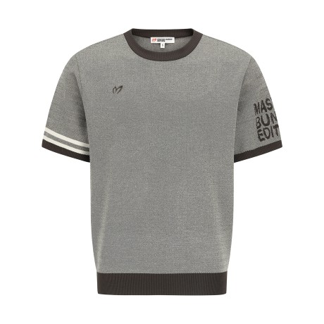 남성 로고 슬리브 배색 반팔 니트