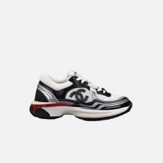 샤넬 CC 로고 샤식스 화이트/블랙/레드 테니스 스니커즈