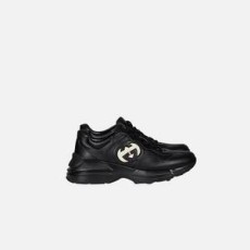 구찌 라이톤 인터로킹 G 스니커즈 블랙