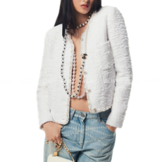 샤넬 2025 SS 코튼 트위드 진주 디테일 화이트 재킷