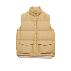 프라다 중량 기능성 소재 다운 베스트