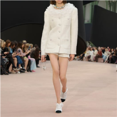 샤넬 이미테이션 펄 자수 장식 트위드 자켓 에크루